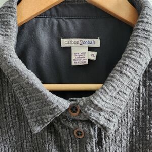 Carbon2Cobalt Gray Textured Women's Top